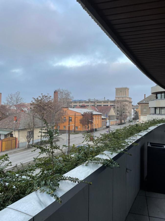 Design Apartman - Free Parking Szeged Luaran gambar